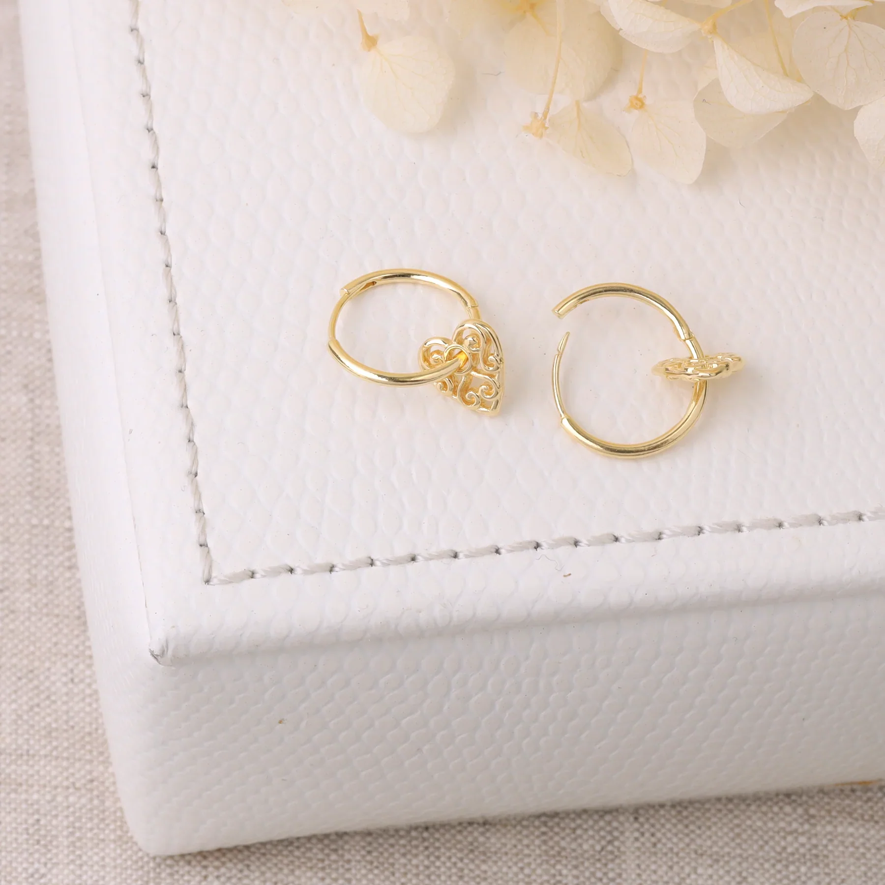Beloved Huggies - Gold - Image 3
