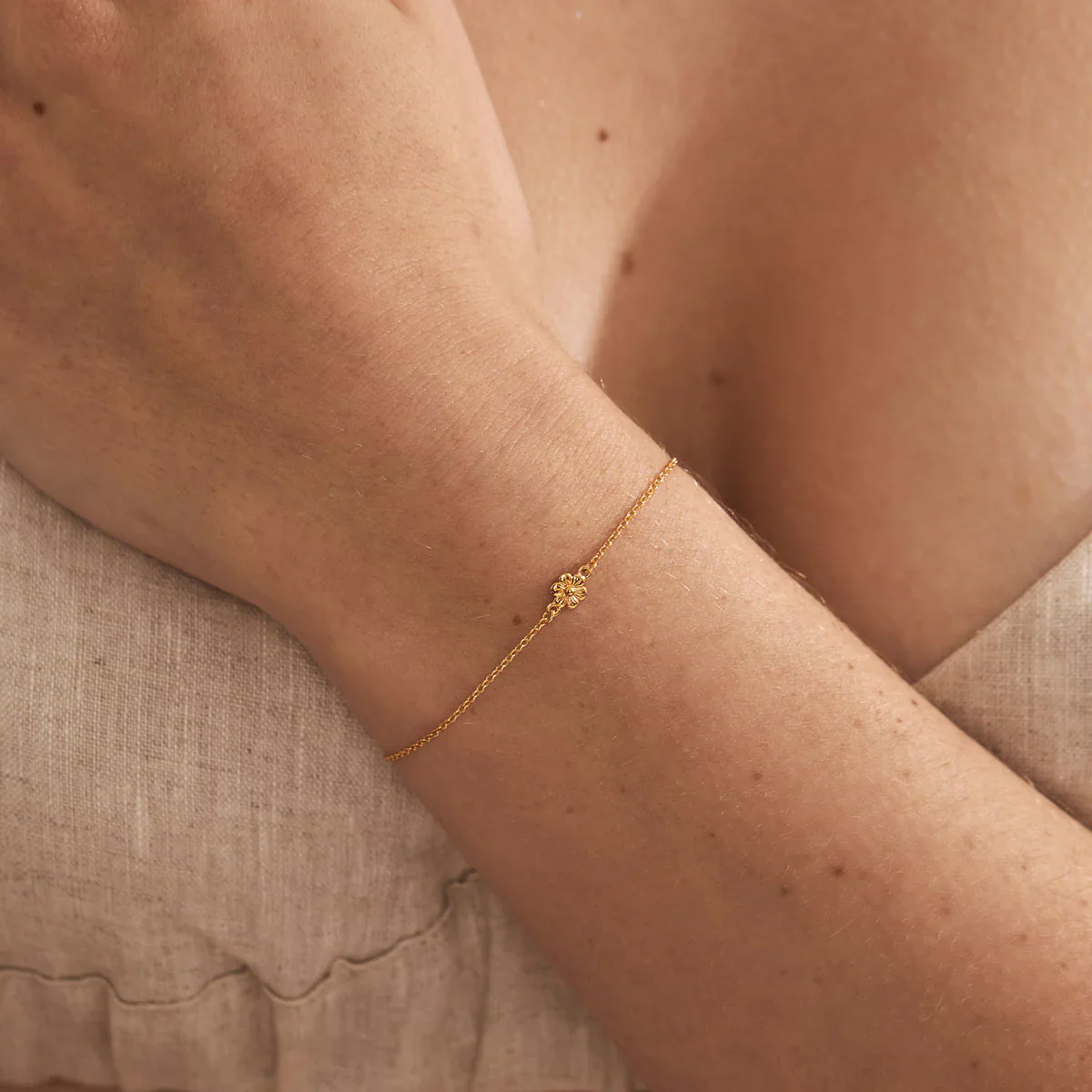 Blossom Bracelet Gold - Image 3