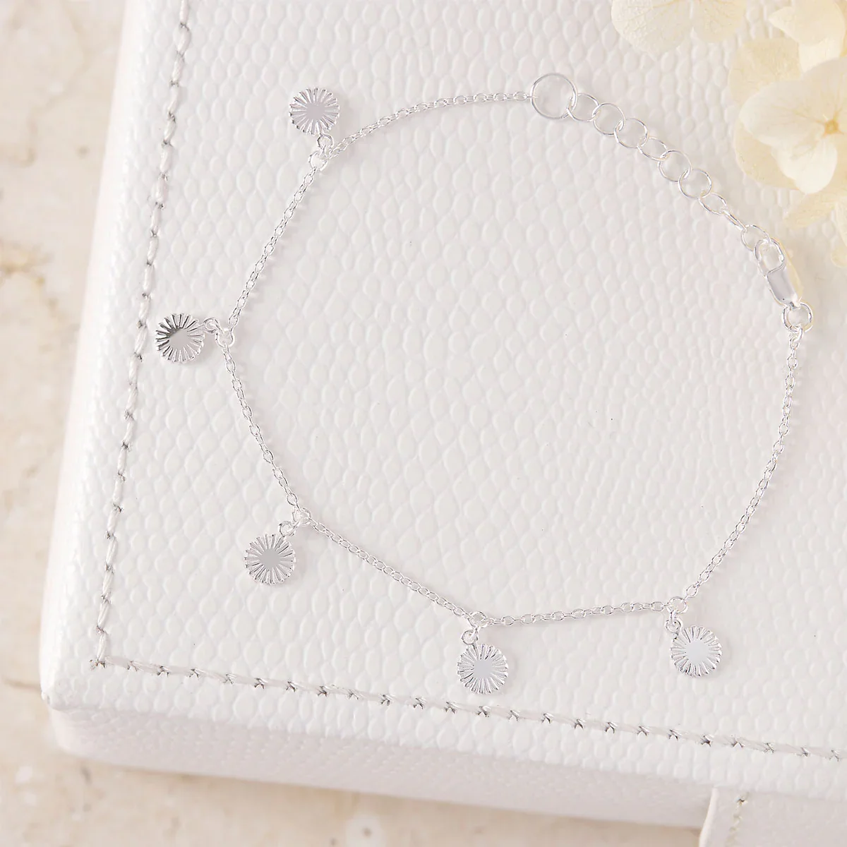 Daisy Bracelet - Image 3