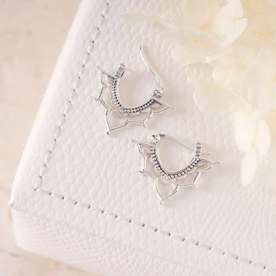 Templum Sleeper Earrings - Image 3
