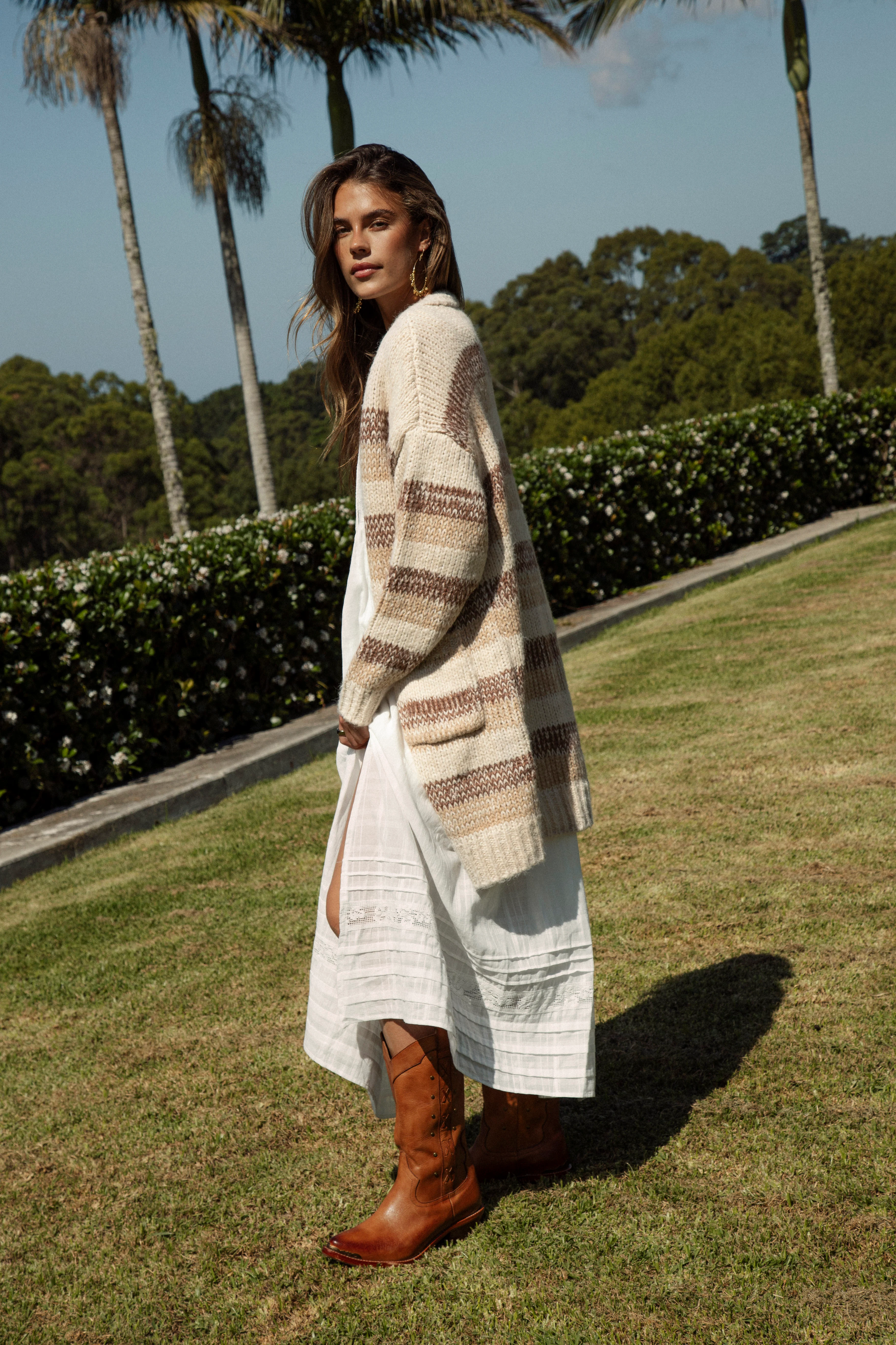 Fall Slouch Cardigan - Toffee - Image 4