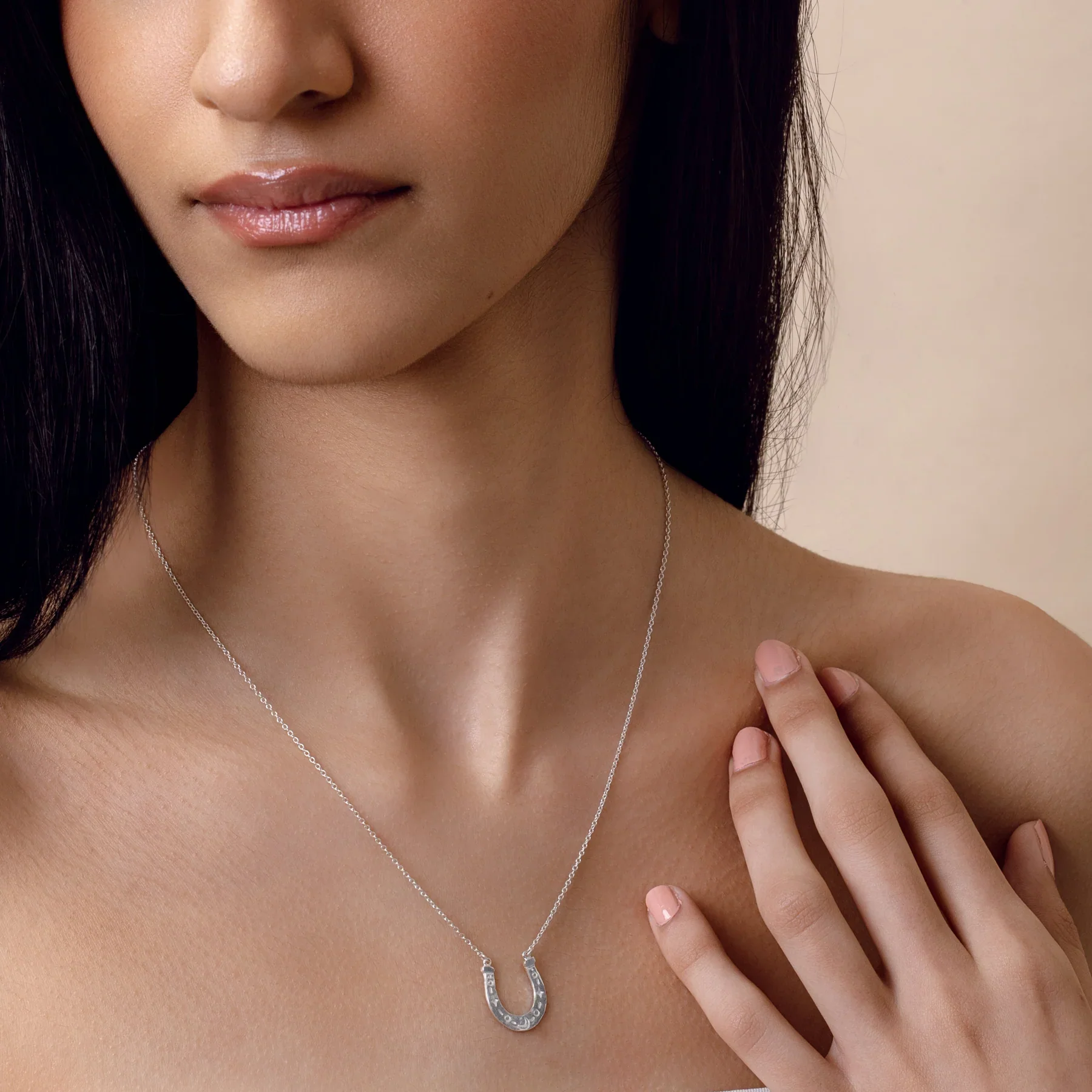 Lucky Horseshoe Necklace - Image 2