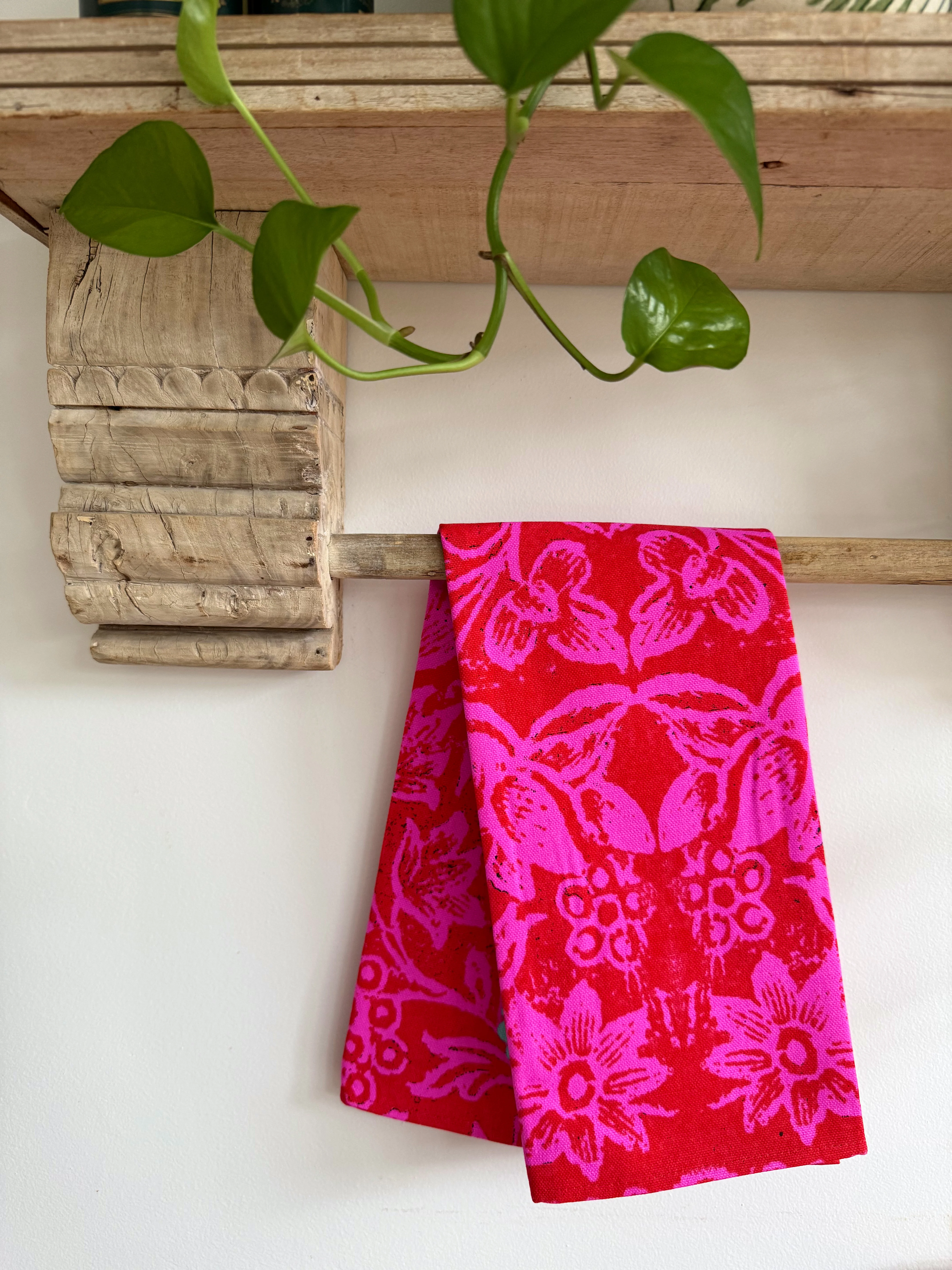 New Tea Towel – Pink & Red Spice Island
