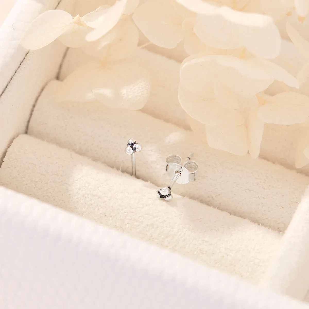 3 Dot Studs - Image 3