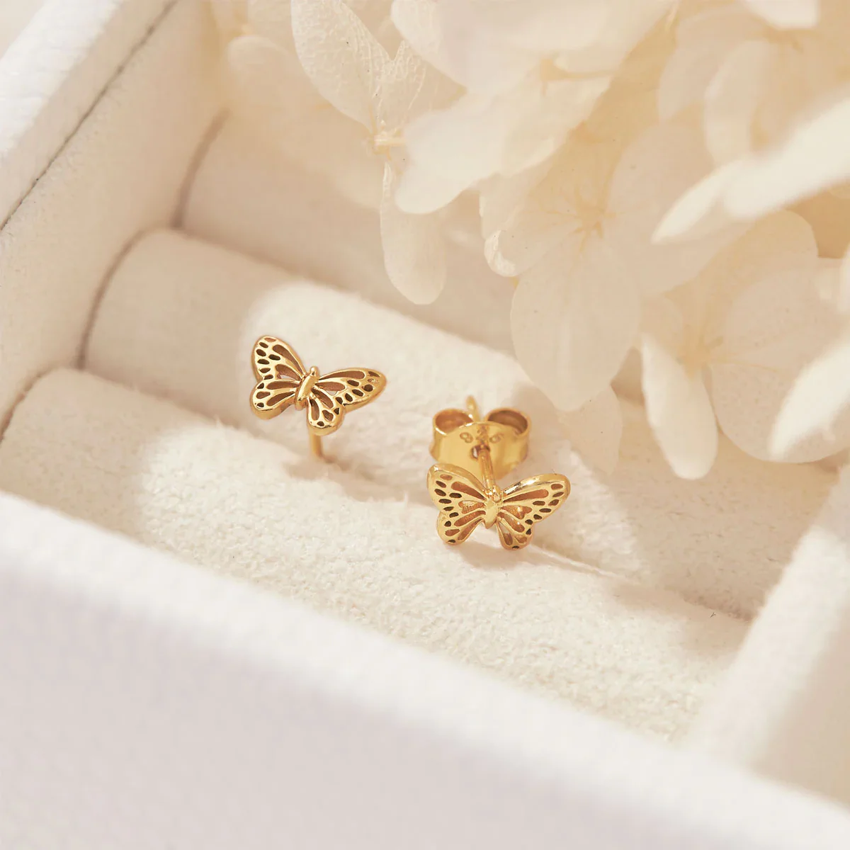 Butterfly Studs Gold - Image 3