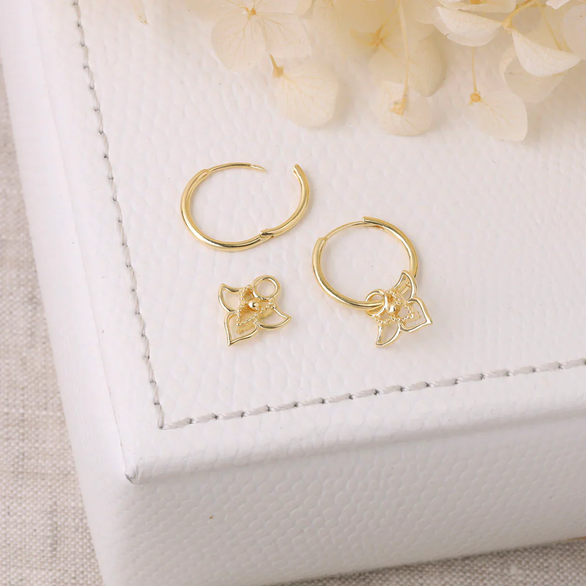 Sacred Bloom Huggies Gold - Image 3