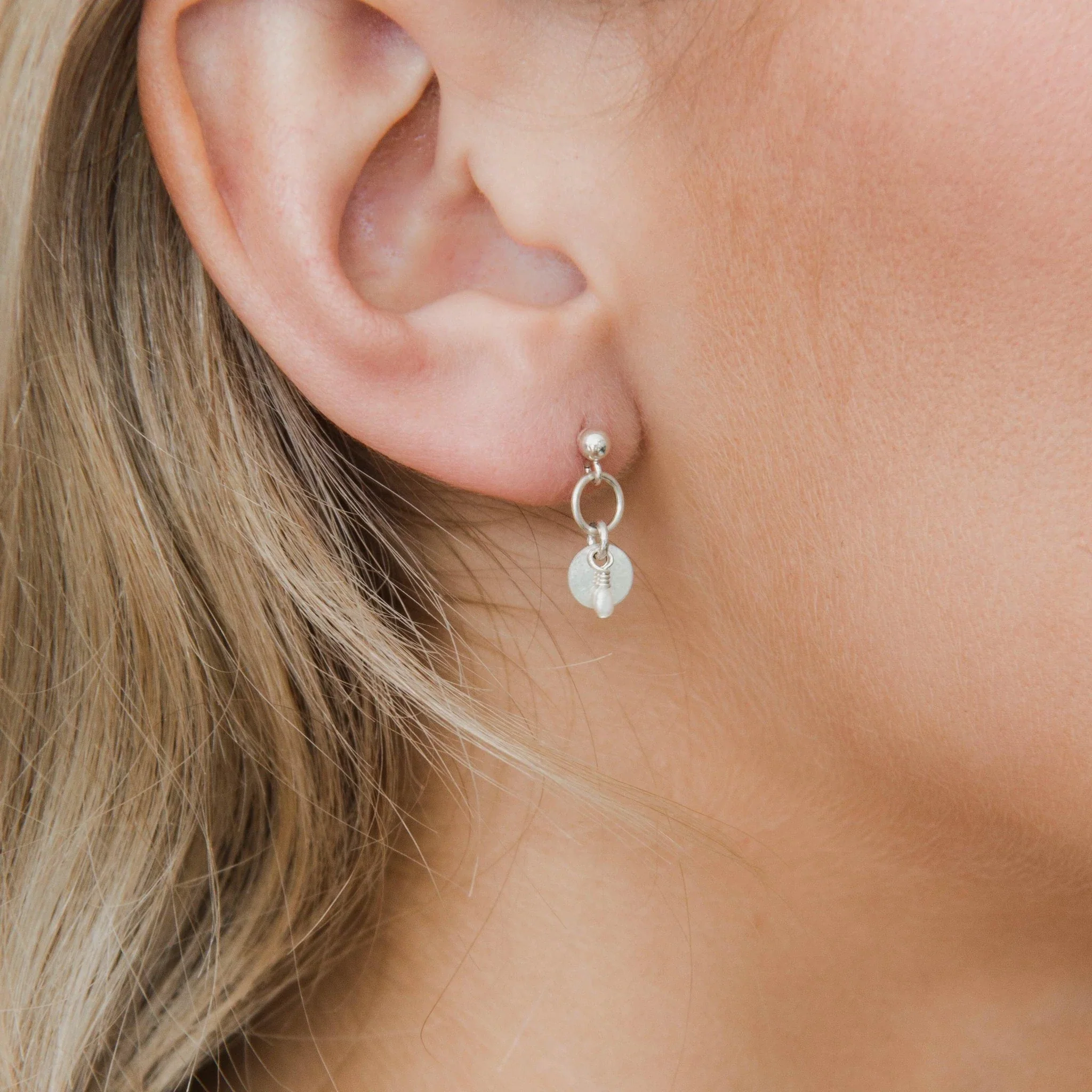 Sia Freshwater Pearl Earrings - Gold - Image 2