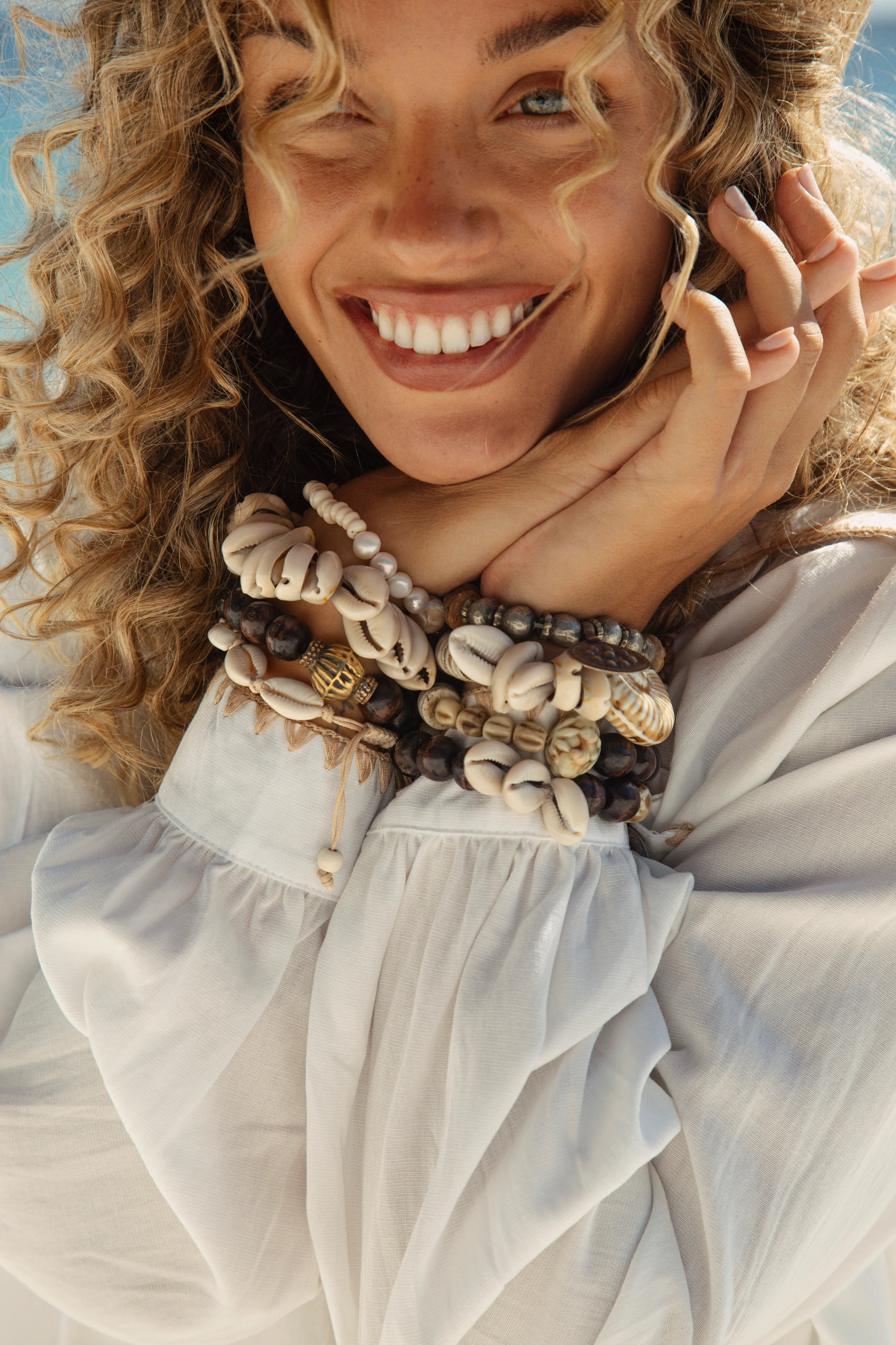 Sirena Shell Bracelet - Image 3