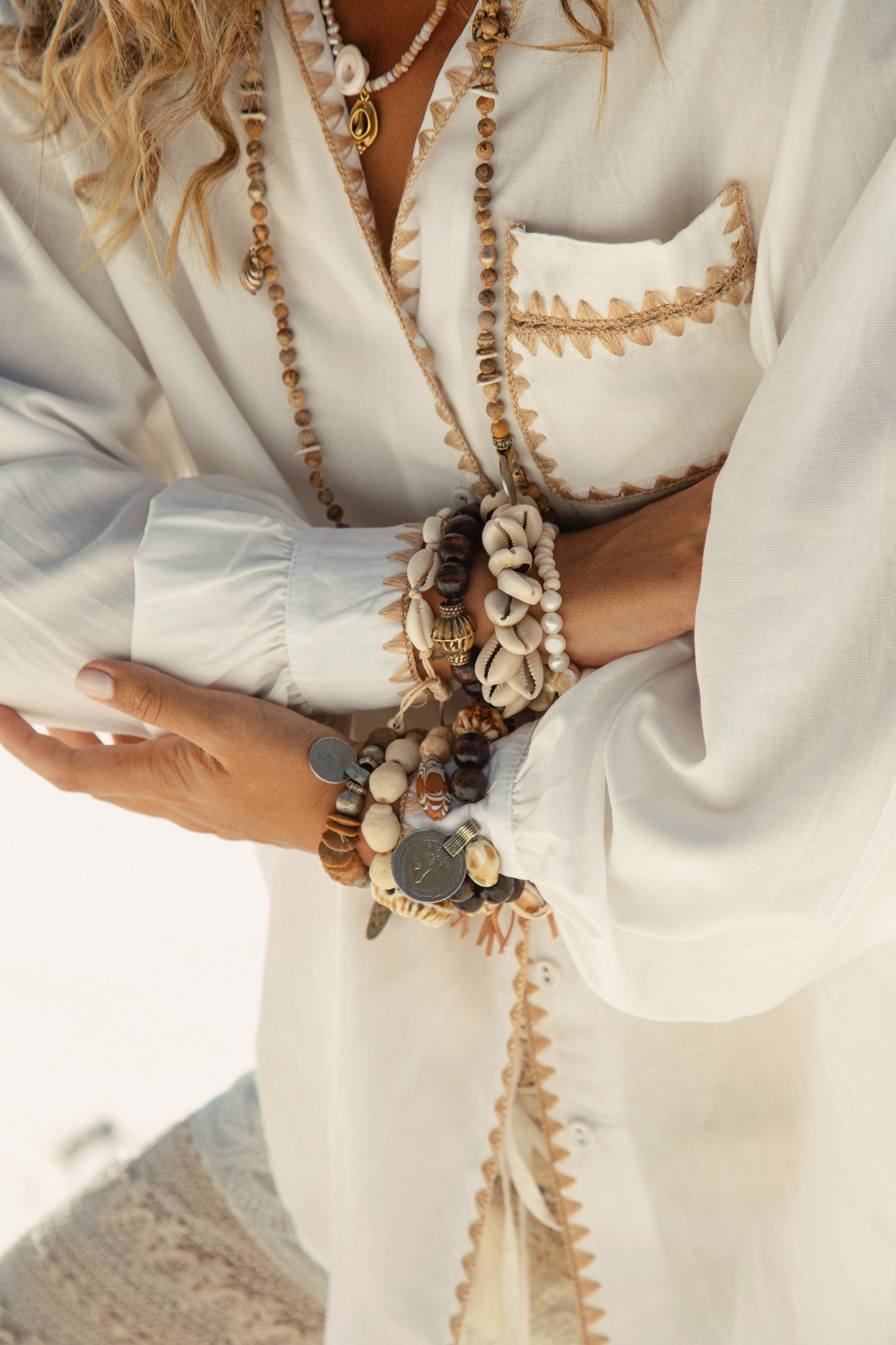 Sirena Shell Bracelet - Image 4
