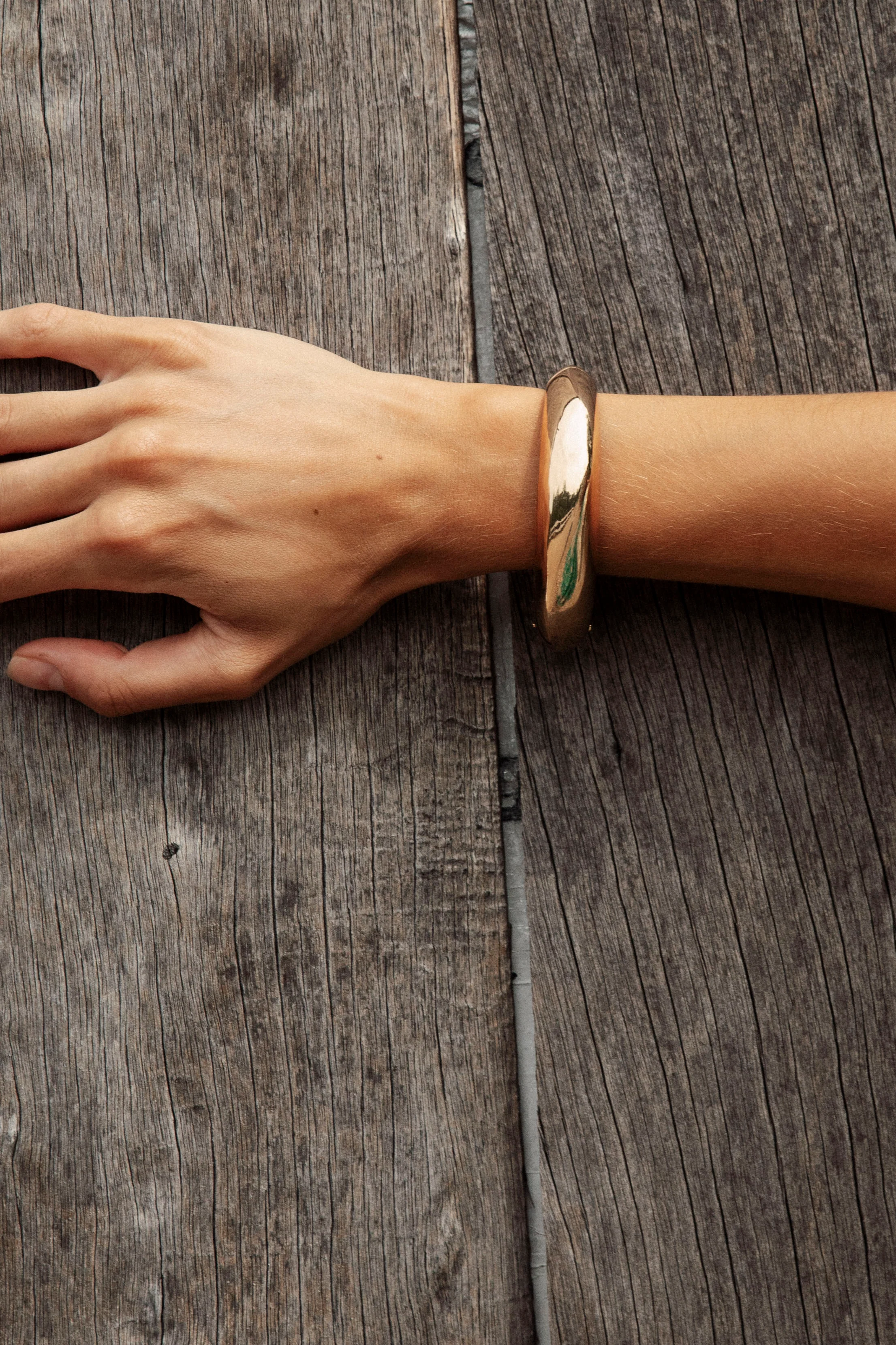 Solaris Gold Open Cuff - Image 3