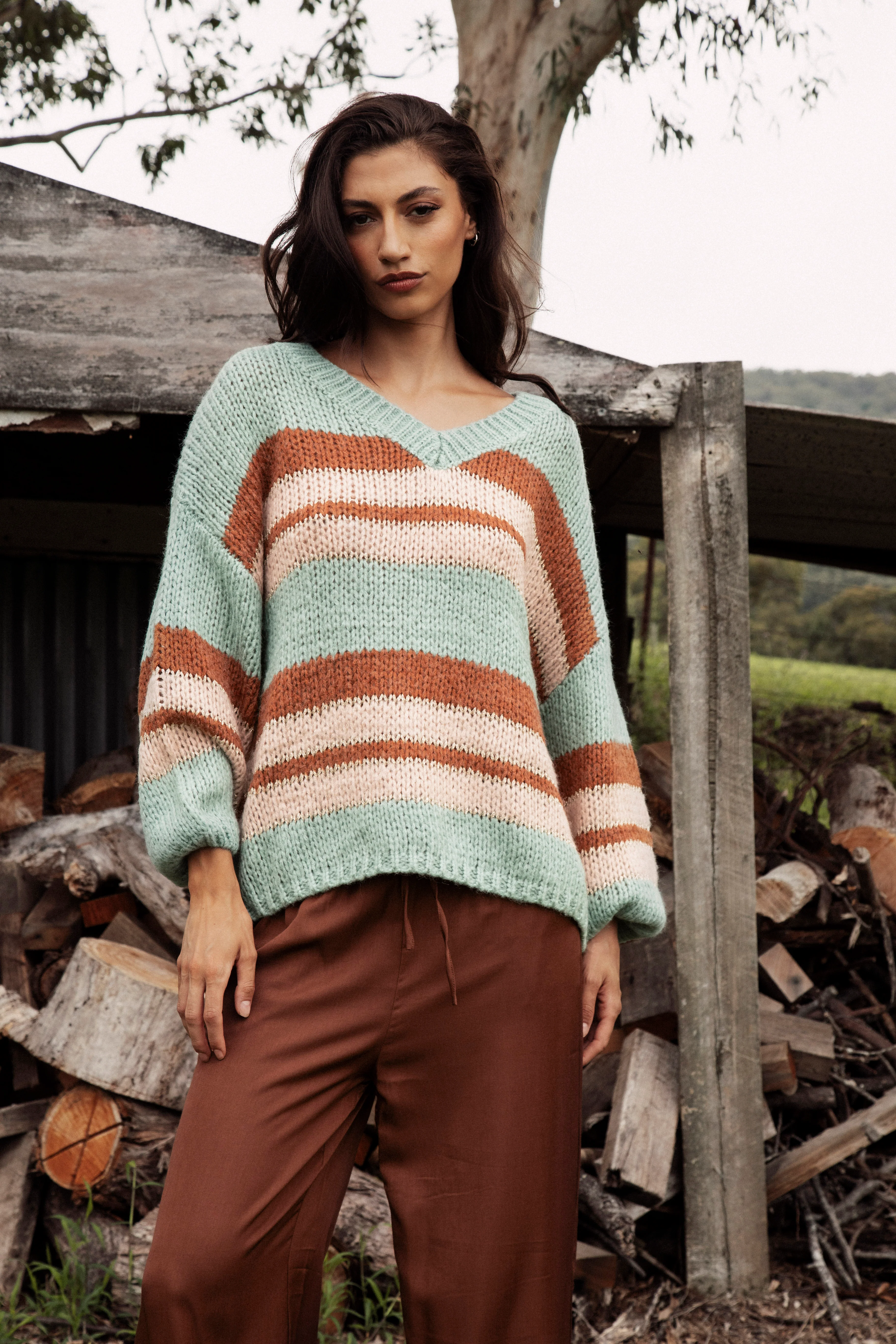 Soren V-Neck Jumper - Pistachio - Image 2