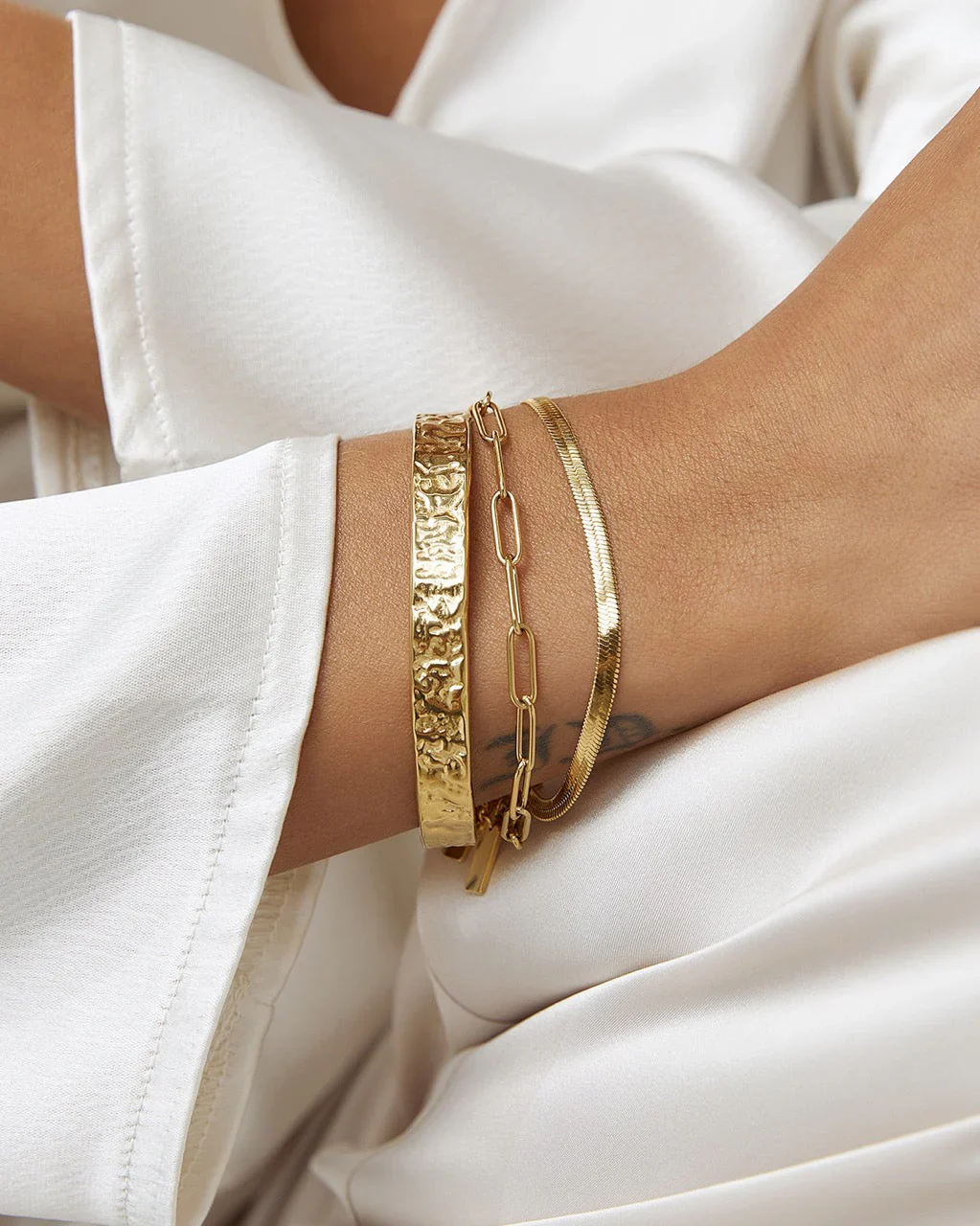 Sylvia Snake Chain Bracelet - Gold - Image 2