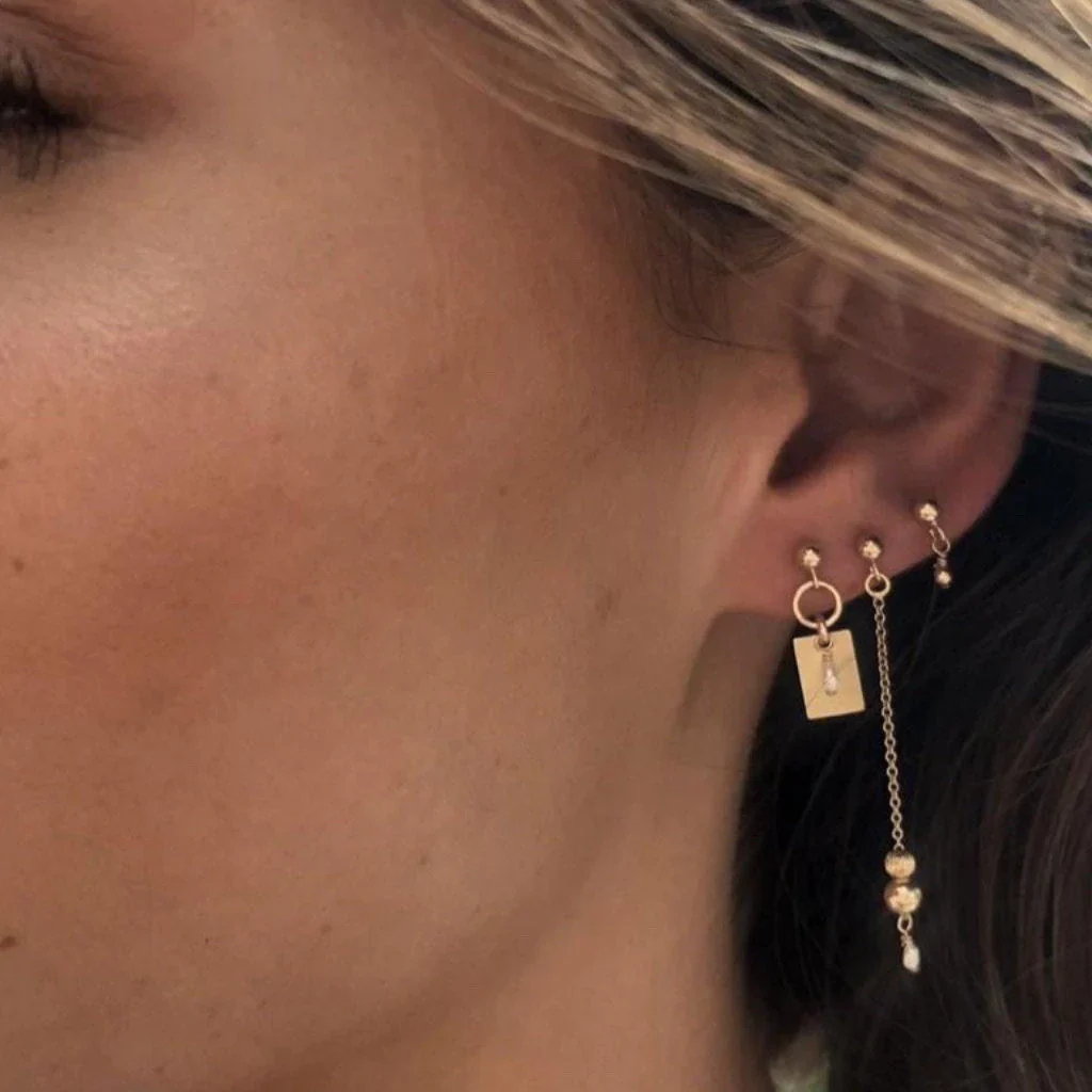 Tara Freshwater Pearl Earrings - Gold - Image 2