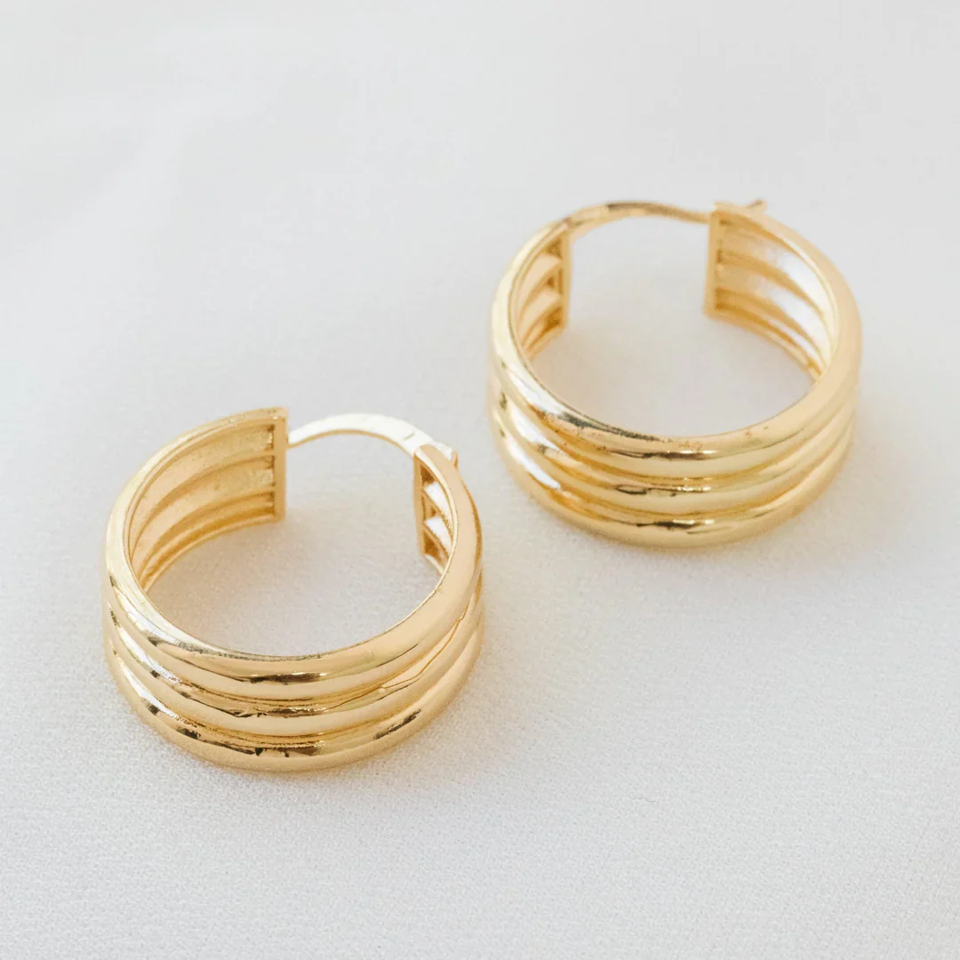 Tessa Hoop Earrings - Gold - Image 3