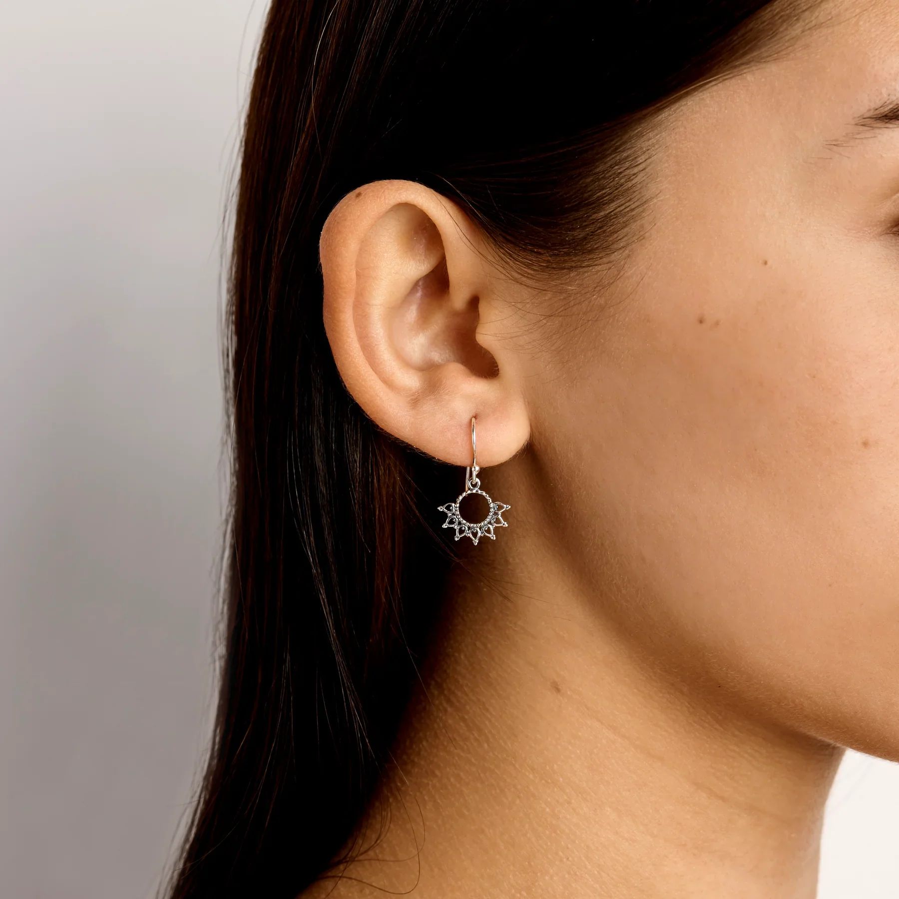 Twist Mehndi Earring - Image 2