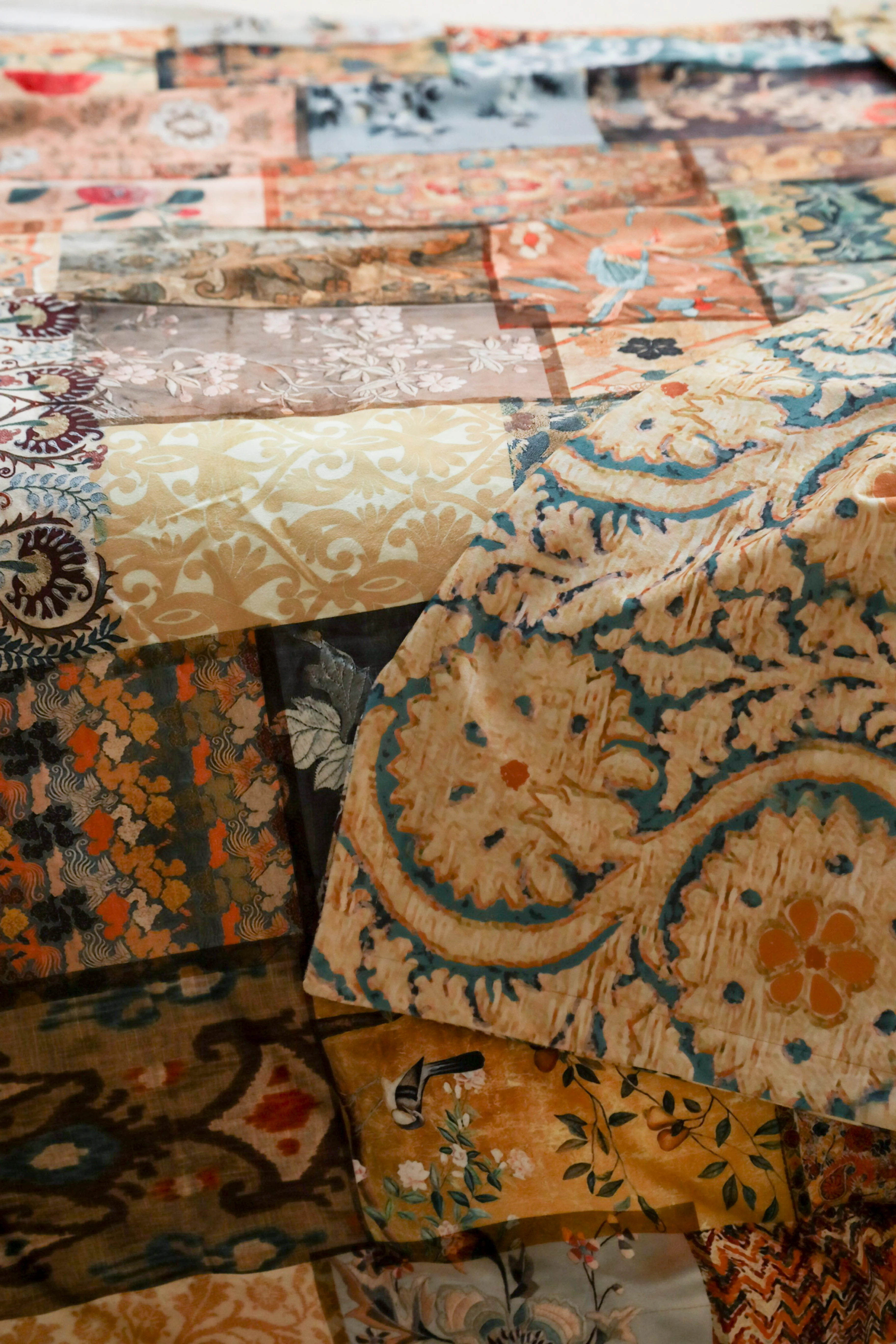 Velvet Throw - Faded Grandeur - Image 2